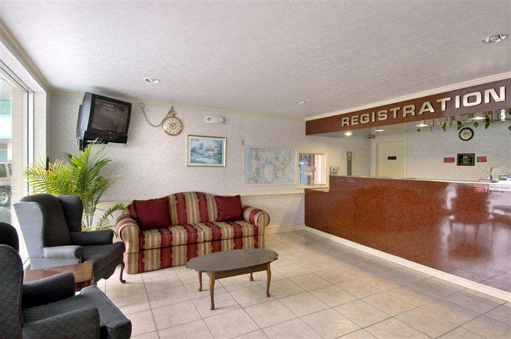 Americas Best Value Inn Suites South Boston Interior photo